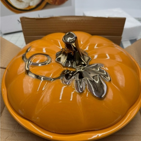 Martha Stewart Pumpkin Pie Keep Baking Dish - Picture 2 of 9